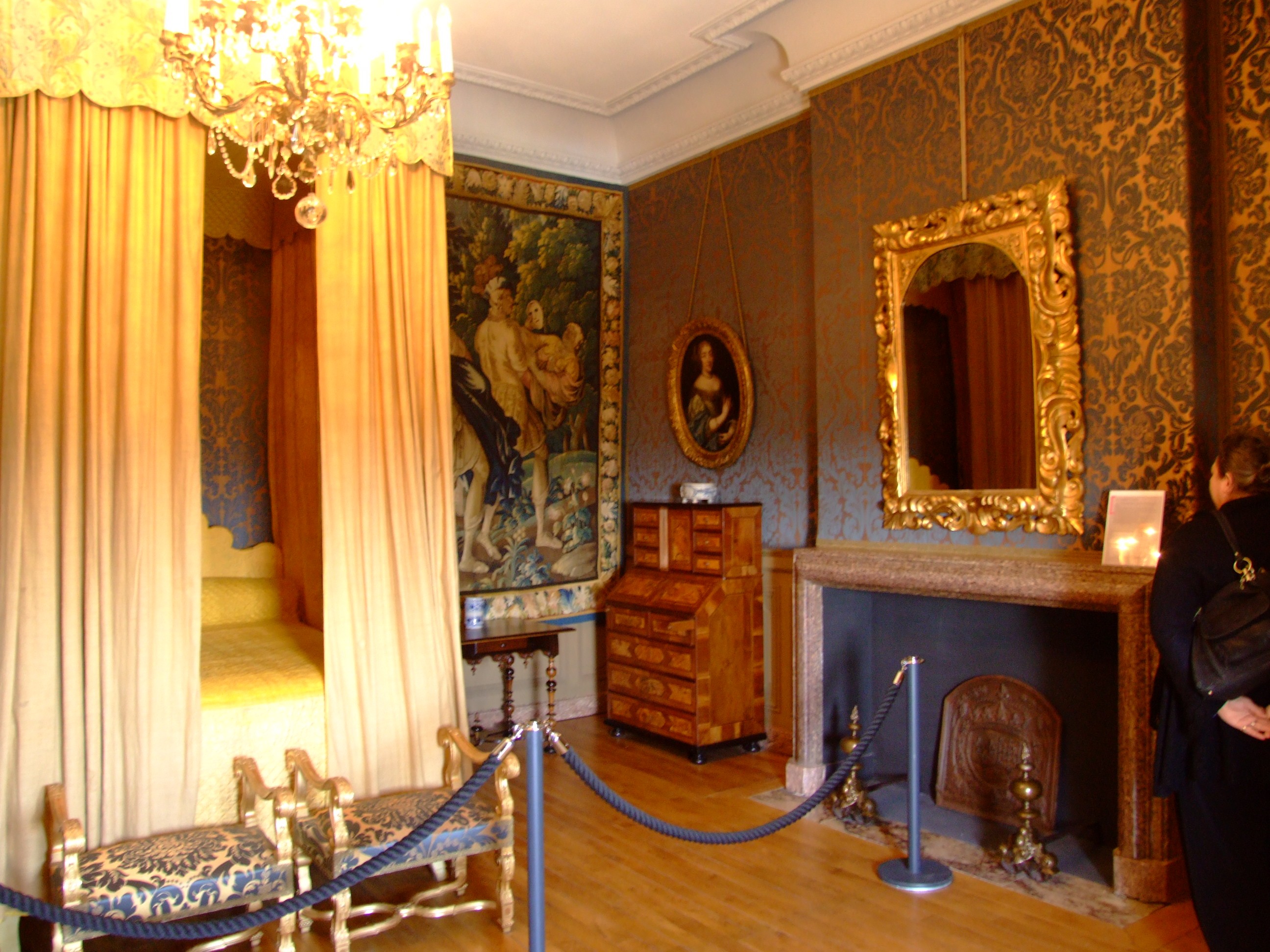 mnr/OAR00643/Grignan-chambre-2eme-19g.JPG