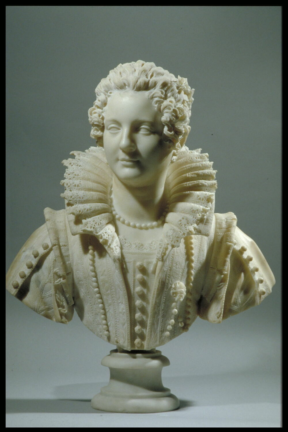 mnr/RFR00066/RFR66_c_MuseeDuLouvre_1.JPG