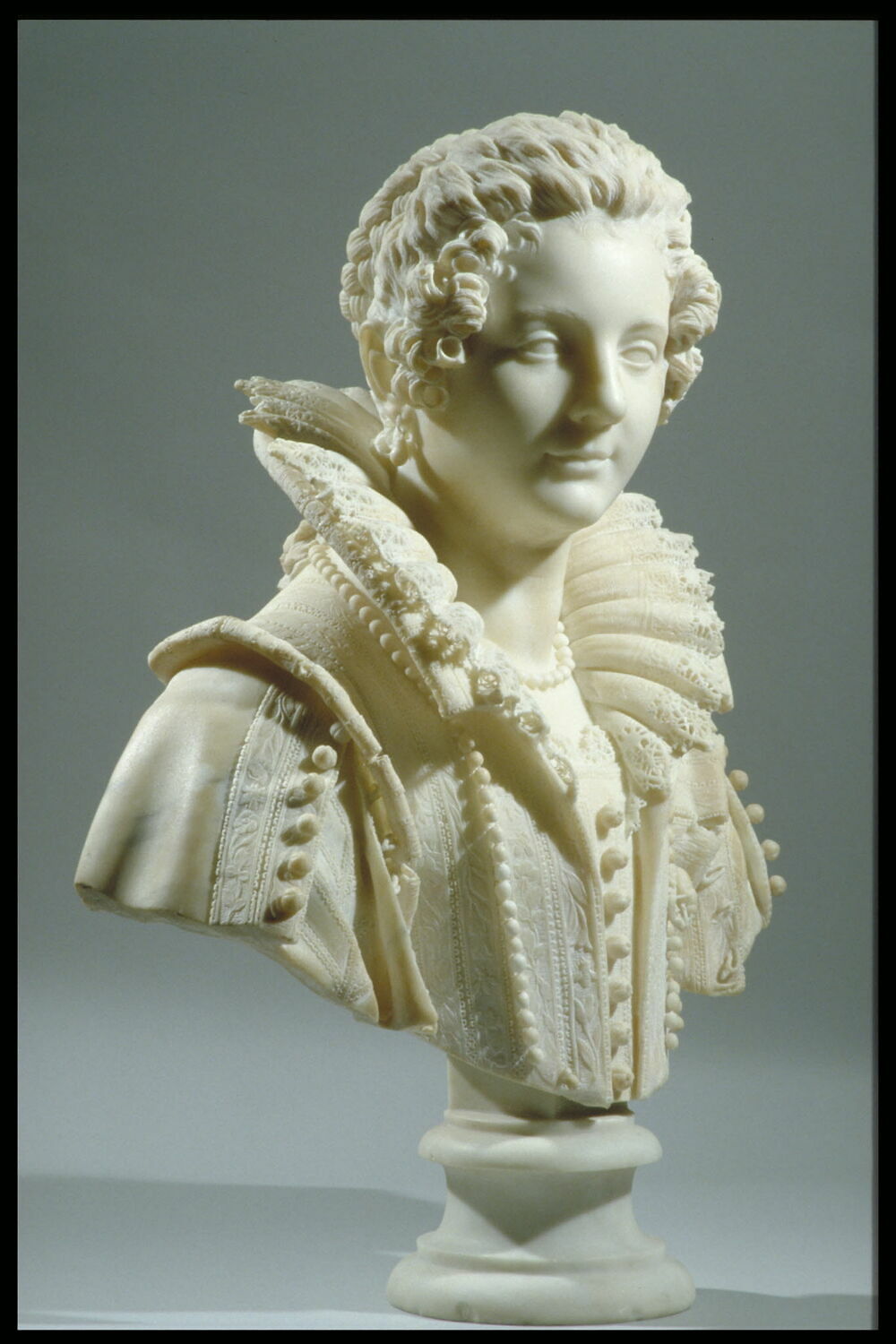 mnr/RFR00066/RFR66_c_MuseeDuLouvre_2.JPG
