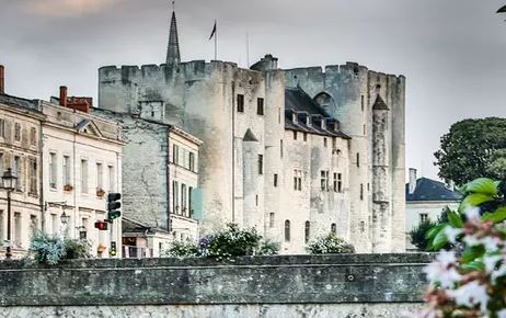 Musée ethnographique et archéologique du Donjon