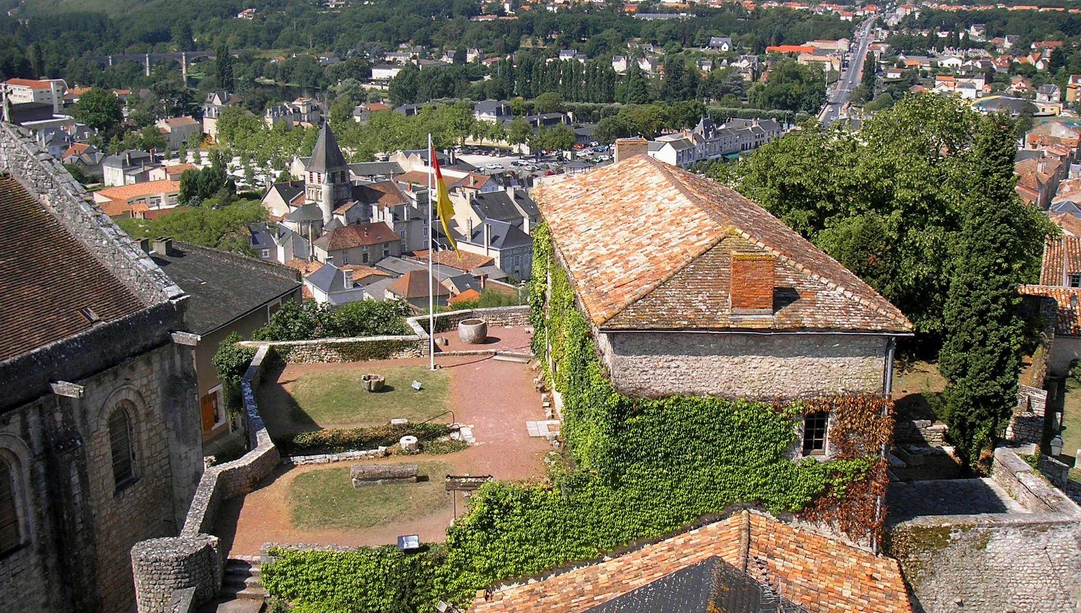 Musée archéologique et d'ethnographie locale